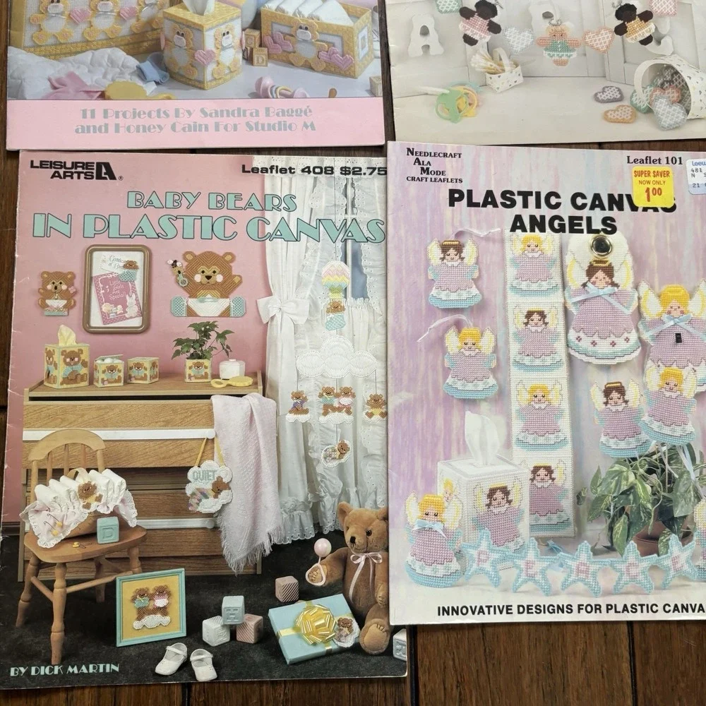 Plastic Canvass Leaflet Lot Of 4 Baby Bears Angels